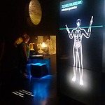 De microbenscan op de bovenverdieping van Micropia.