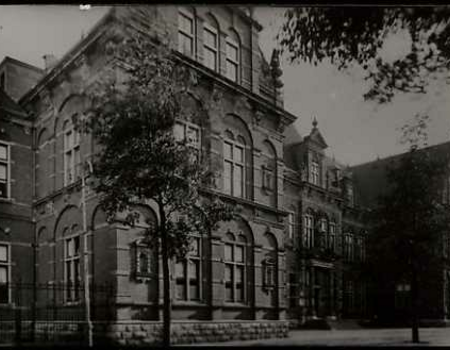 Het Sint Elisabeth-Gesticht, 1942-1943