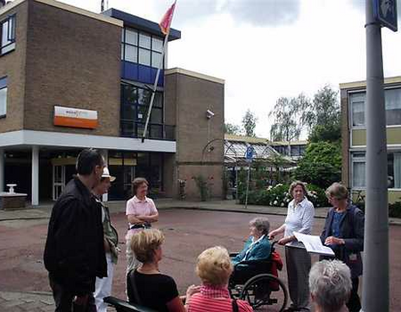 14-8-2011 Geheugen van Oost verhalenwandeling Oosterbegraafplaats en Jeruzalem (30)