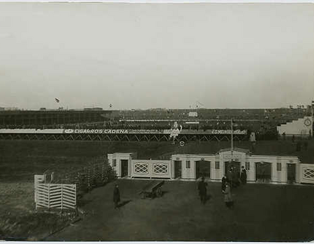 Het houten Ajax-stadion (1911-1934)