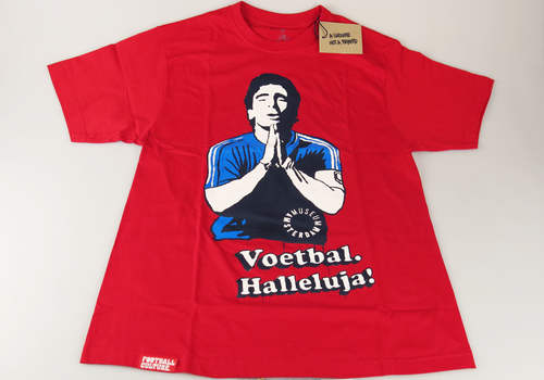 Straatkunstcollectief Kamp Seedorf, T-shirt ter promotie van tentoonstelling 'Voetbal Halleluja!', 2014