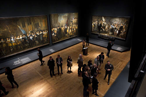 Deel grote zaal in  Hollanders van de Gouden Eeuw  bij perspresentatie op 25 november 2014. Foto Amsterdam Museum, Evert Elzinga.