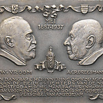 Plaquette ter ere van W. Vroom en A.C.R. Dreesmann