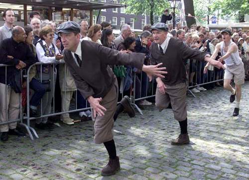 Dag van de Zwembadpas, Theo Thijssenmuseum, 16 juni 2001