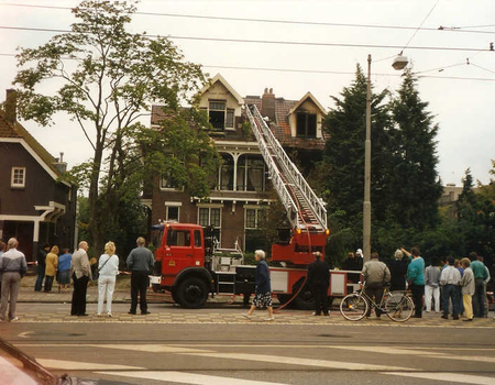 Brand in een bordeel op de Middenweg