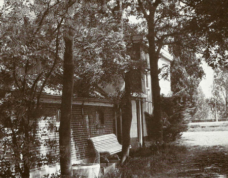 De boerderij 'Rust na Onrust'.