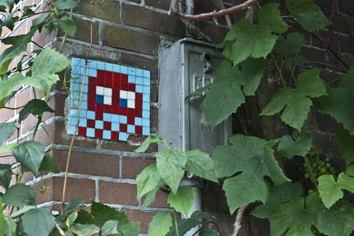 Street art Invader