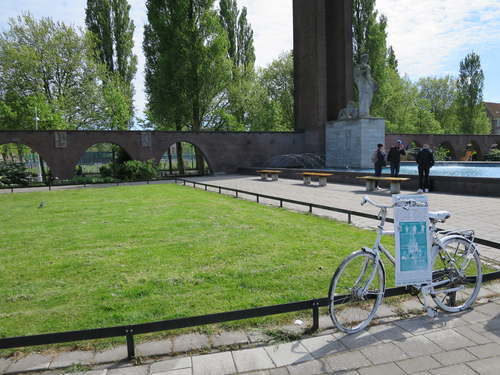 iProvo #24 bij Van Heutsz-monument