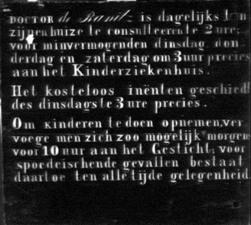 Mededelingenbord in het kinderziekenhuis, ca. 1900