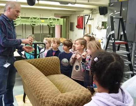 Beroepen snuffelen in het museum