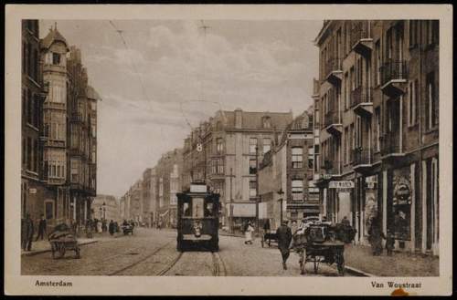 Tram in de Van Woustraat, ter hoogte  van de Rustenburgerstraat, 1910. Foto Stadsarchief Amsterdam