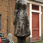 Mari Andriessen, Anne Frank (1929-1945), 1977. Standplaats: Westerkerk, Amsterdam.