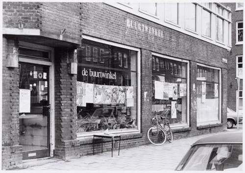 De Buurtwinkel in de Molukkenstraat 74, 1982. Foto: Stadsarchief Amsterdam.