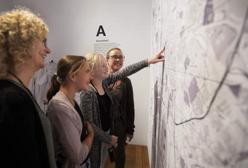 Simone Meijer en Tamara Klerk en hun dochters